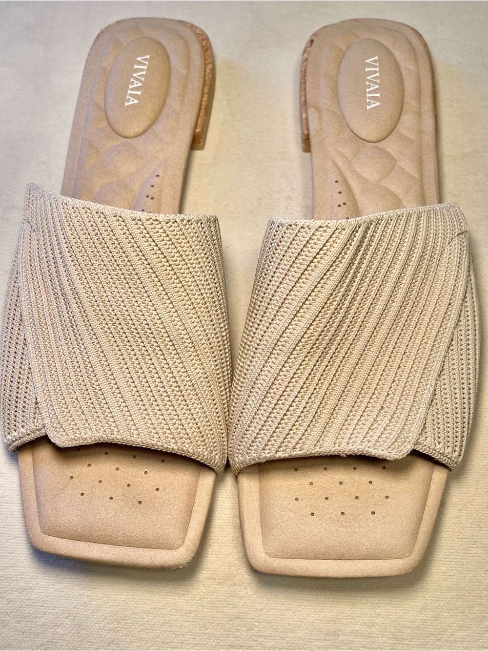 Vivaia Maeve Slide Size 9.5 in Tan